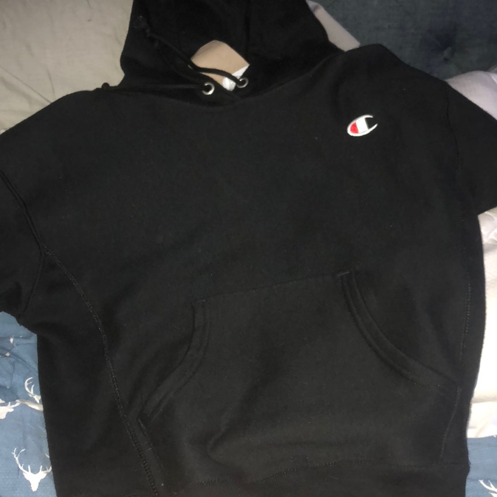 Black champion hoodie!!🔥